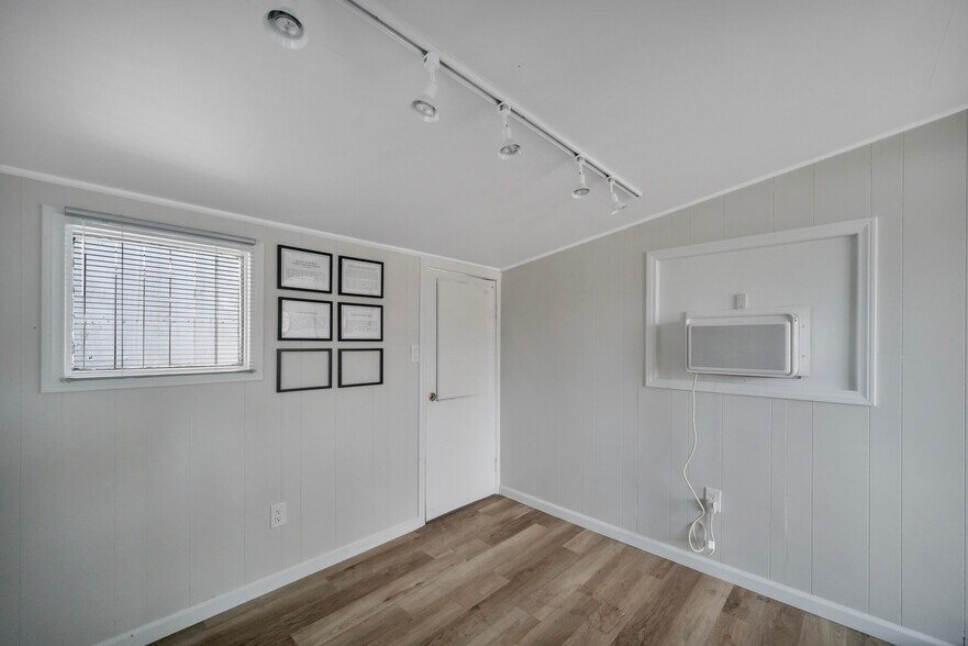More Photos Of 339 S Pacific Coast Hwy, Redondo Beach Specialty For Lease