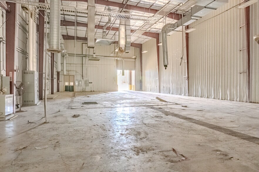 More Photos Of 4611 Wiseman Blvd, San Antonio Manufacturing For Sale