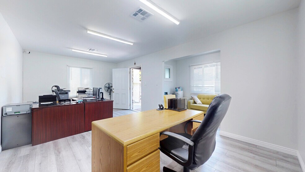 More Photos Of , Tujunga Office For Sale