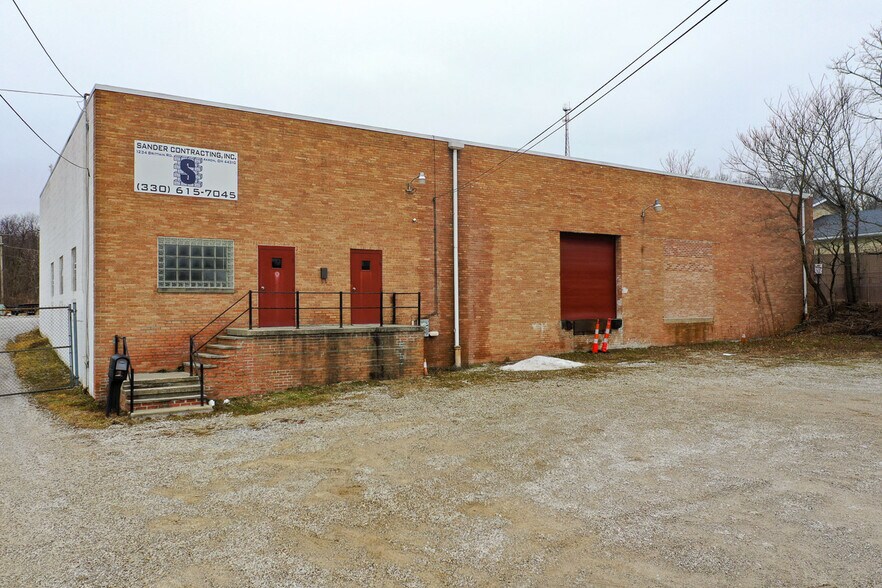 More Photos Of 1234 Brittain Rd, Akron Warehouse For Sale