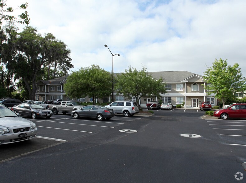 More Photos Of 37 W Fairmont Ave, Savannah Office For Lease