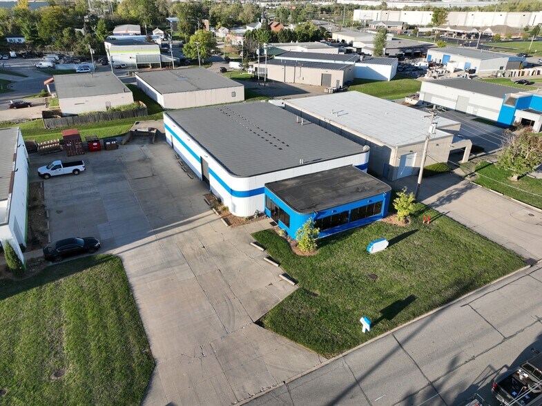 More Photos Of 9047 Sutton Pl, Hamilton Warehouse For Lease