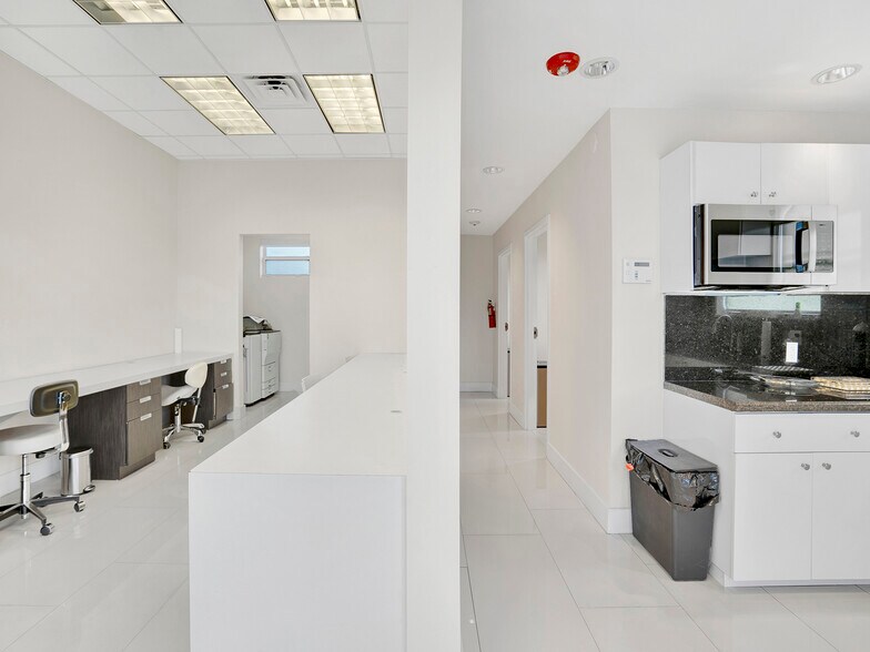 More Photos Of 1675 SW 27th Ave, Miami Medical For Sale