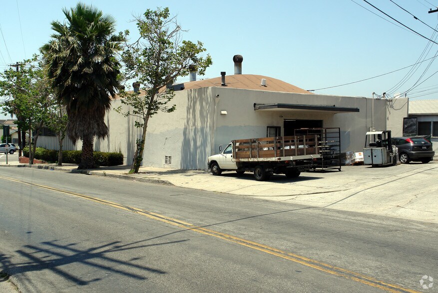 More Photos Of 700 N Centinela Ave, Inglewood Industrial For Sale