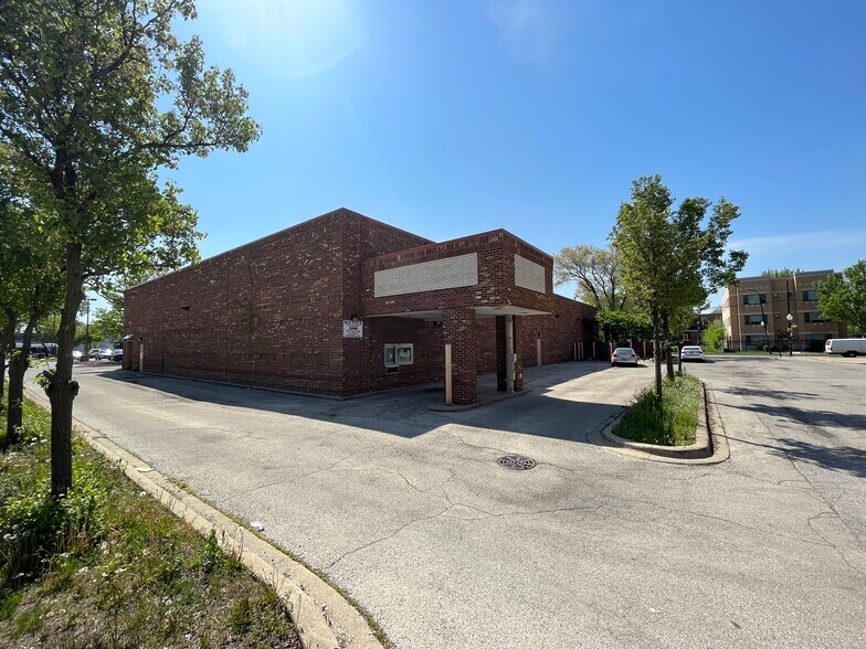 More Photos Of 1620 W 59th St, Chicago Drugstore For Lease