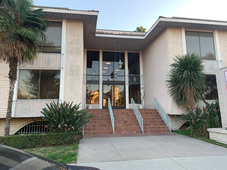 More Photos Of 4132 Katella Ave, Los Alamitos Medical For Lease