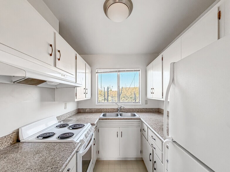 More Photos Of 2172 Blake St, Berkeley Apartments For Sale