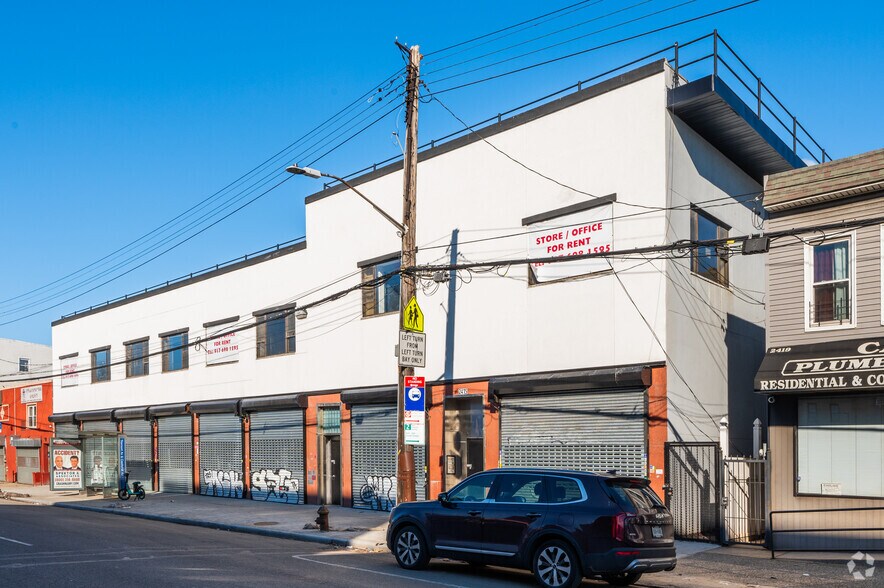 More Photos Of 2415 E Tremont Ave, Bronx General Retail For Lease