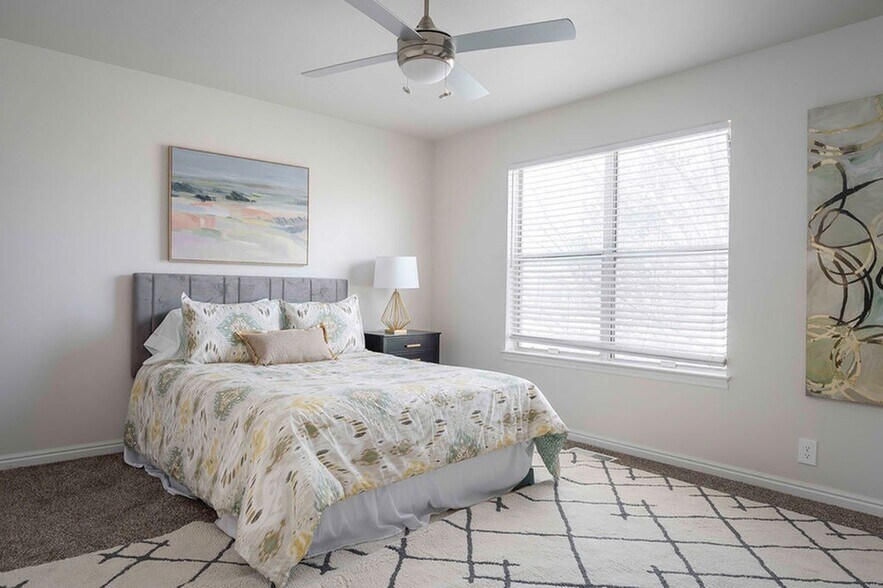 More Photos Of 275 S Fort Ln, Layton Apartments For Sale