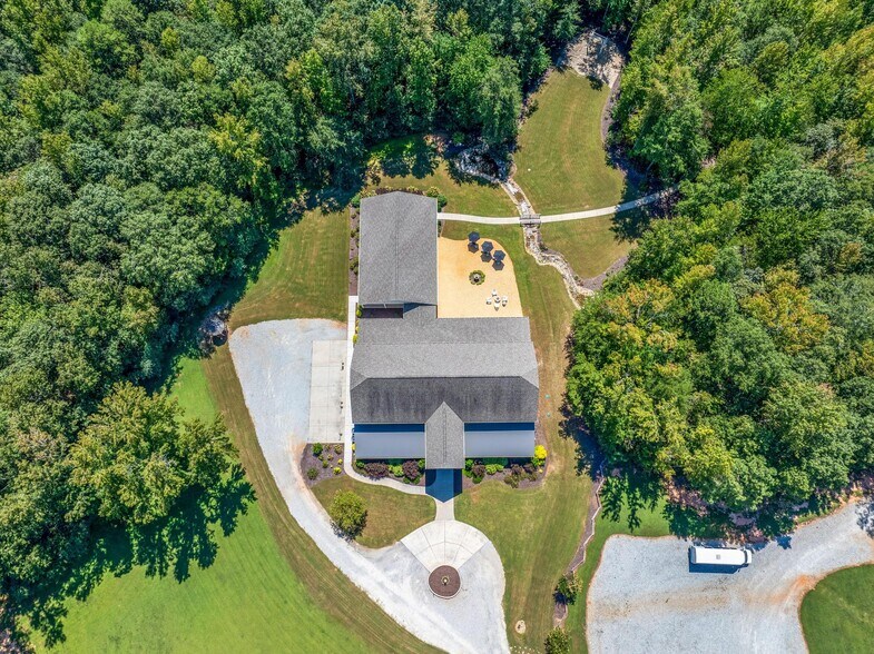 More Photos Of 700 Blacks Creek Church Rd, Commerce Lodge Meeting Hall For Sale