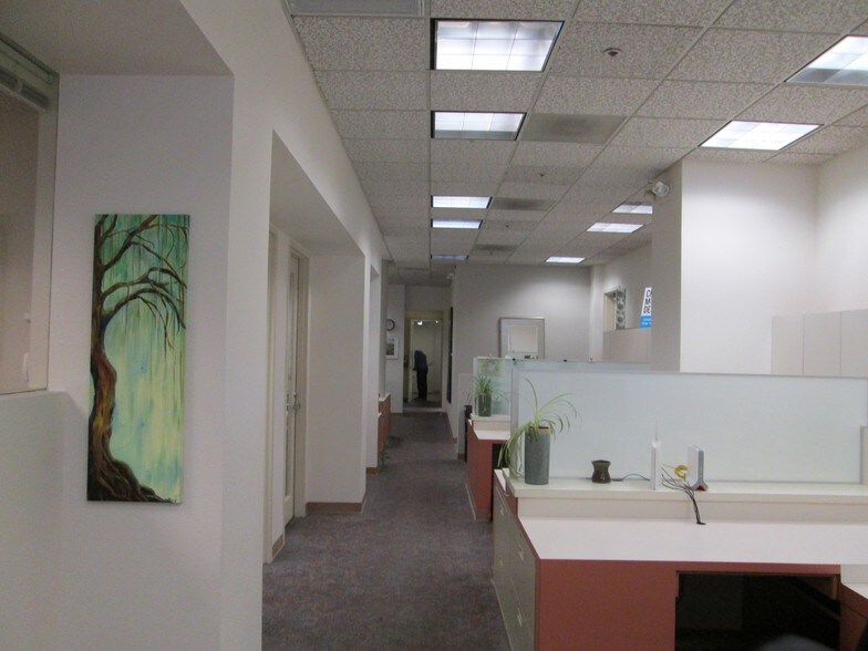 More Photos Of 533 5th St, Santa Rosa Office For Sale