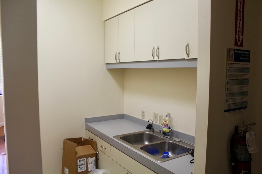 More Photos Of 931 S Semoran Blvd, Winter Park Loft Creative Space For Lease