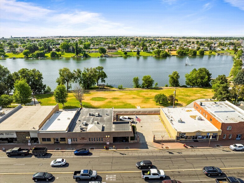 More Photos Of 100 E Broadway Ave, Moses Lake Office For Sale