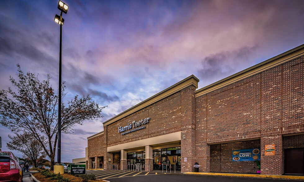 More Photos Of 5100-5124 N Roxboro Rd, Durham Unknown For Lease