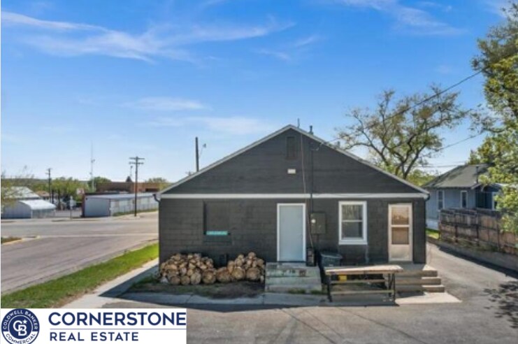 More Photos Of 301 4th st, Glenrock Office For Sale