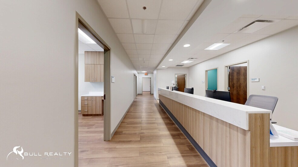 More Photos Of 34 Upper Riverdale Rd, Riverdale Medical For Lease