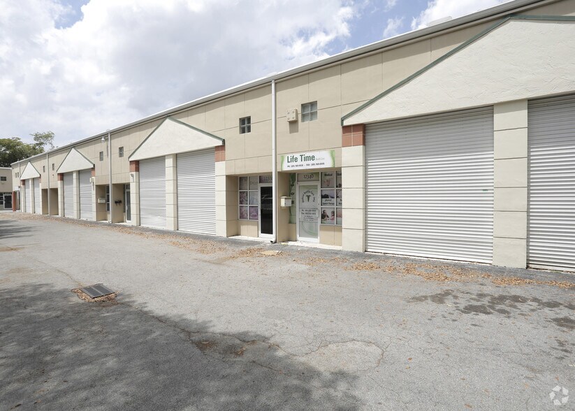 More Photos Of 12300-12316 SW 132nd Ct, Miami Warehouse For Sale