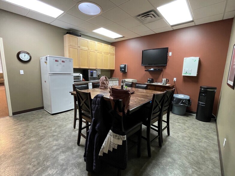 More Photos Of 130 Broadway Blvd, Sherwood Park Medical For Sale