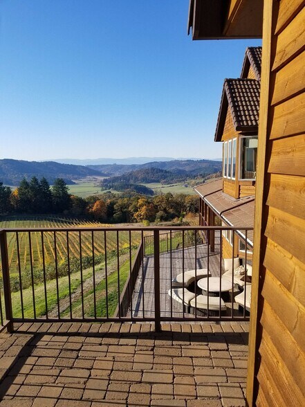 More Photos Of 10660 SW Youngberg Hill Rd, Mcminnville Hotel For Sale