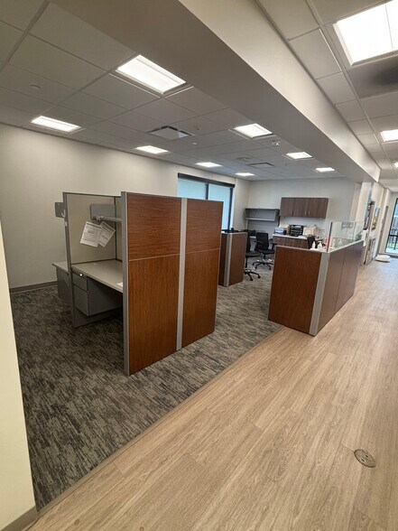 More Photos Of 1714 W Springfield Ave, Champaign Storefront For Lease