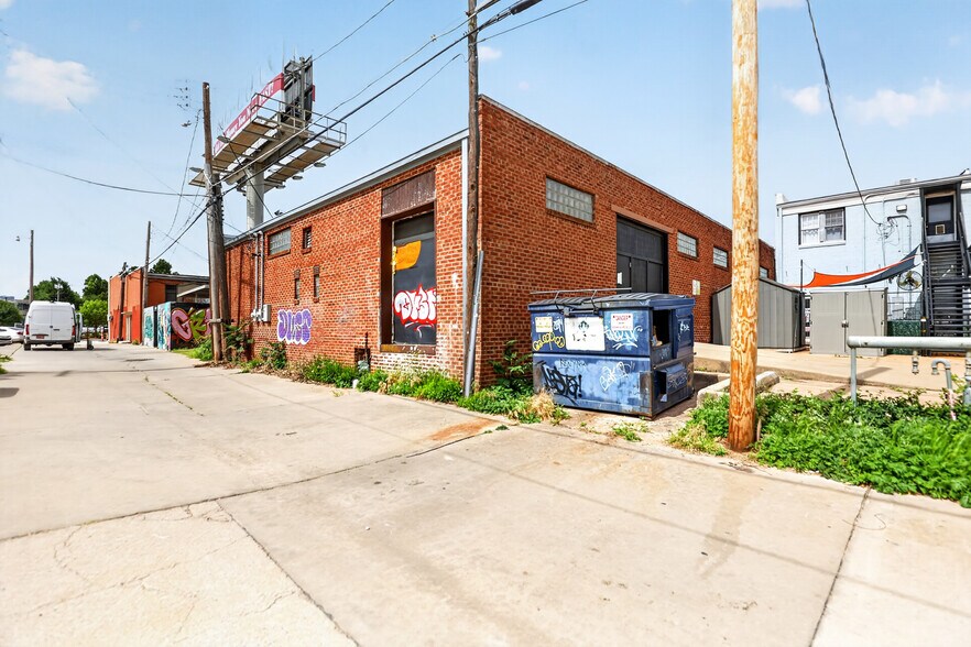More Photos Of 2412-2414 N Robinson Ave, Oklahoma City Storefront Retail Office For Lease