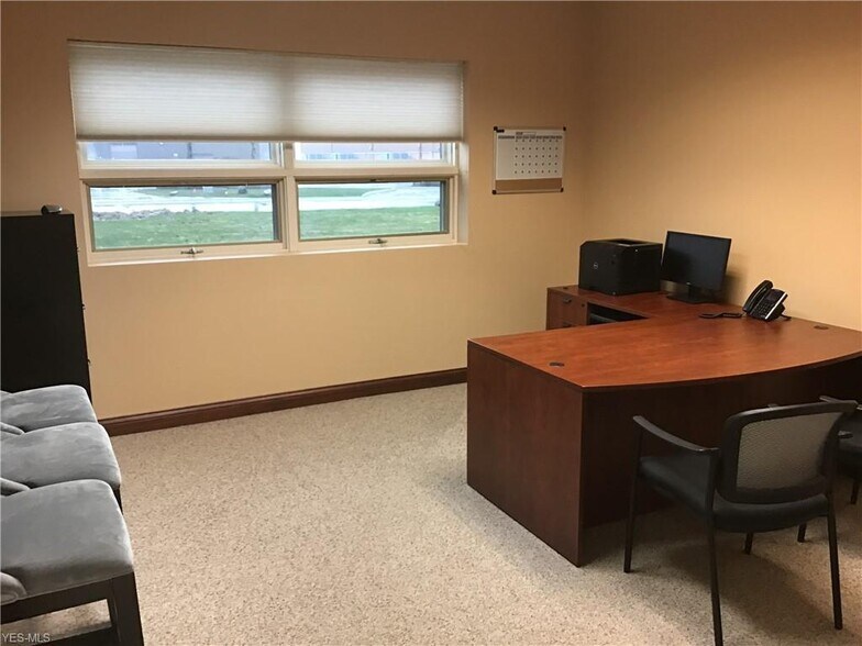 More Photos Of 2888 Nationwide Pky, Brunswick Light Manufacturing For Lease
