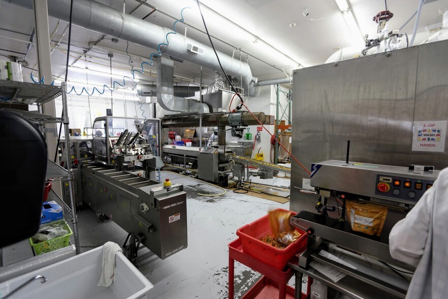 More Photos Of 2205 Haskell Ave, Lawrence Warehouse For Sale