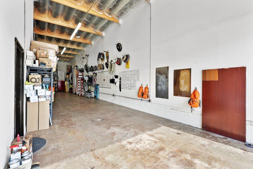 More Photos Of 12862 Foothill Blvd, Sylmar Warehouse For Sale