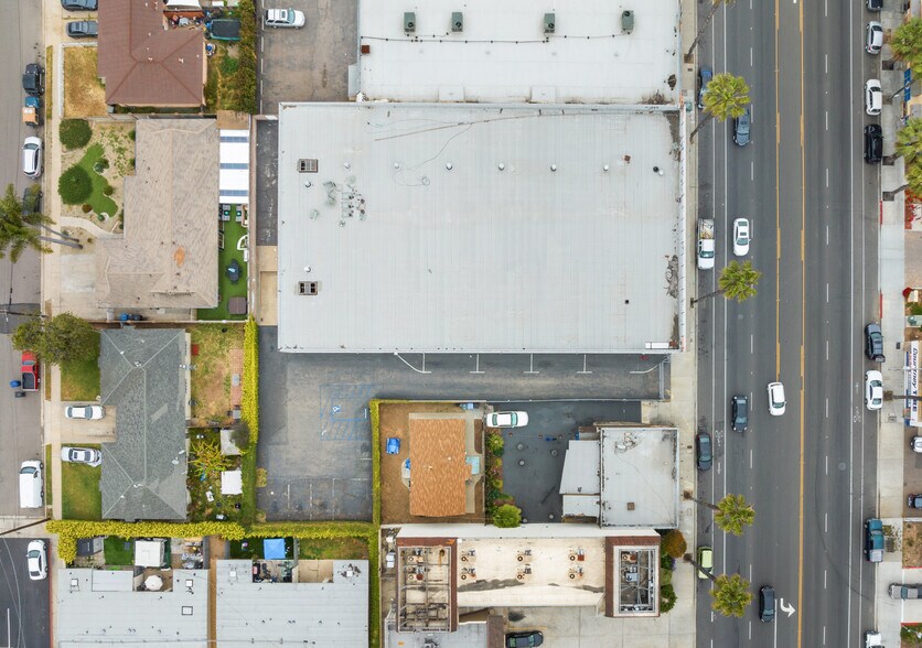 More Photos Of 733 Broadway, Chula Vista Storefront For Sale