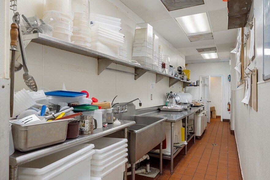 More Photos Of 4550 Golf Club Ln, Spring Hill Golf Course Driving Range For Sale