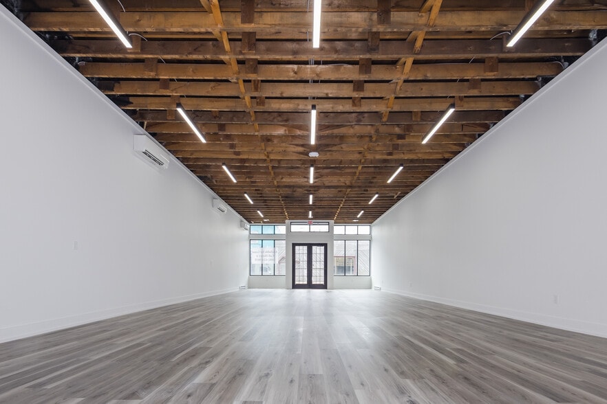 More Photos Of 31 E Main St, Belgrade Storefront Retail Office For Lease