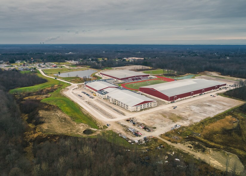 Primary Photo Of 5201 Spire Cir, Geneva Schools For Lease