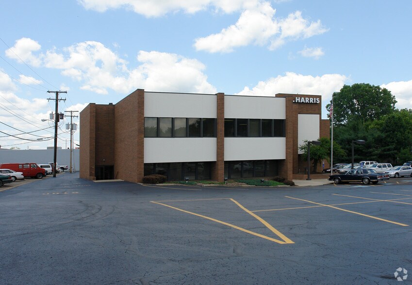 More Photos Of 3930 Fulton Dr Nw, Canton Office For Lease