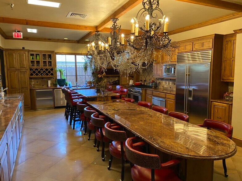 More Photos Of 12001 W Parmer Ln, Cedar Park Office For Lease