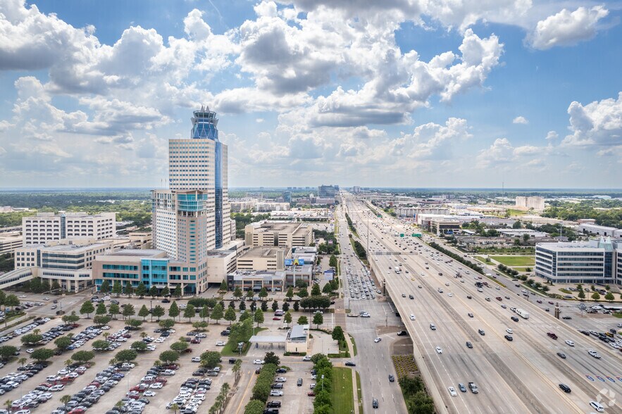 More Photos Of 925 Gessner Rd, Houston Medical For Lease