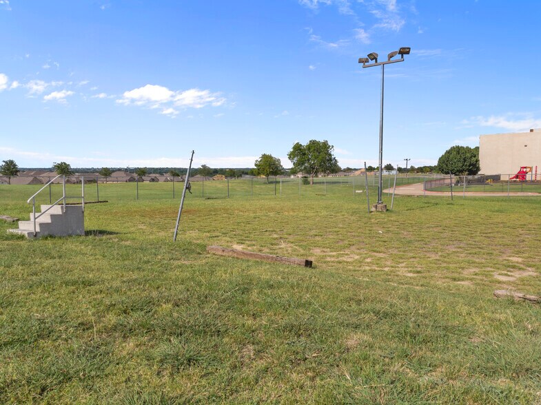 More Photos Of 4805 NE Loop 820, Fort Worth Land For Sale