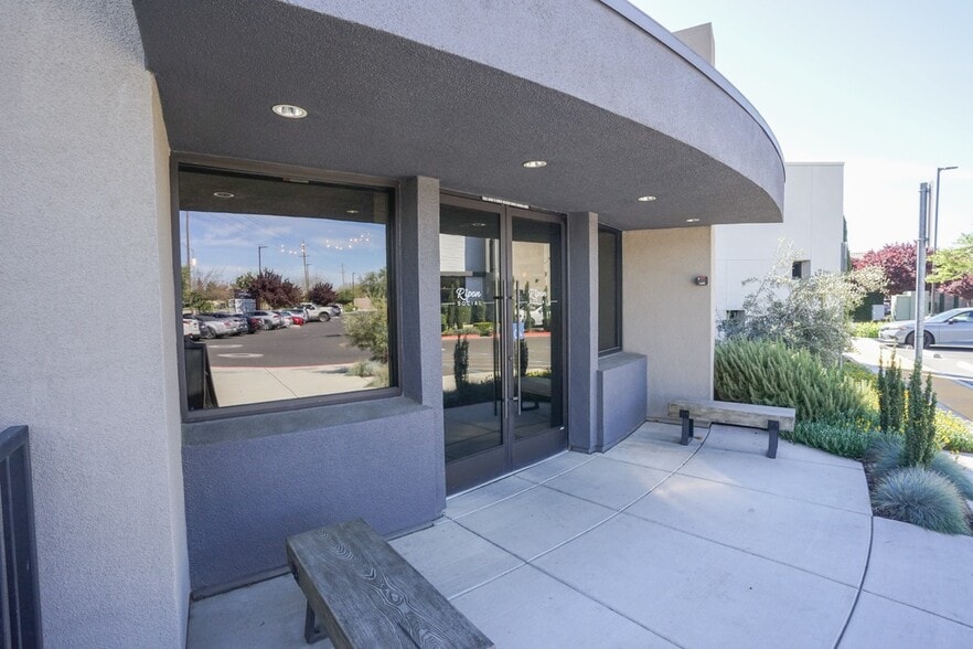 More Photos Of 200 W River Rd, Ripon General Retail For Lease