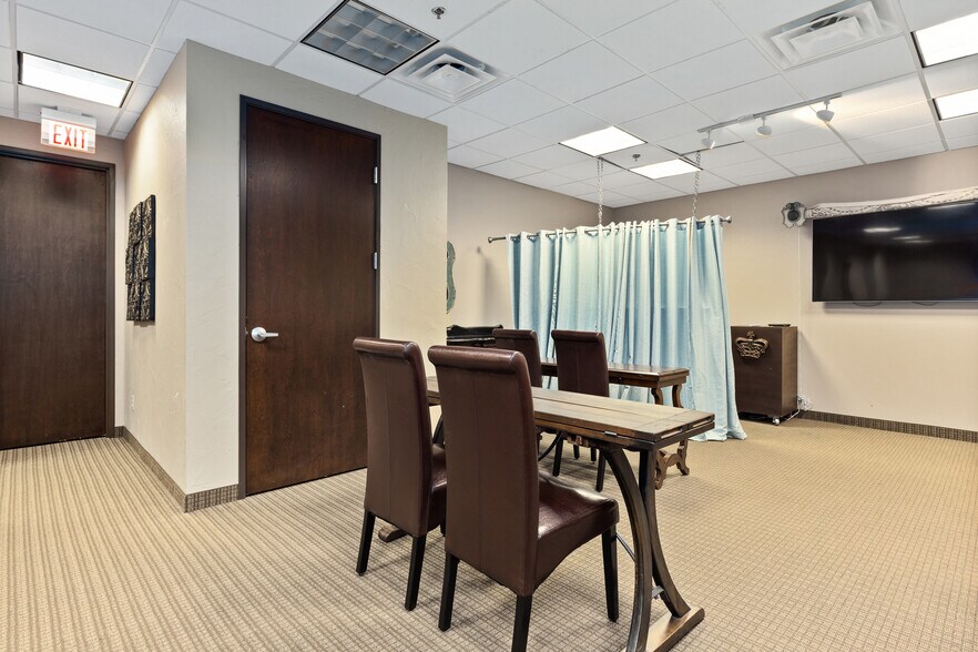 More Photos Of 8380 Warren Pky, Frisco Office For Sale