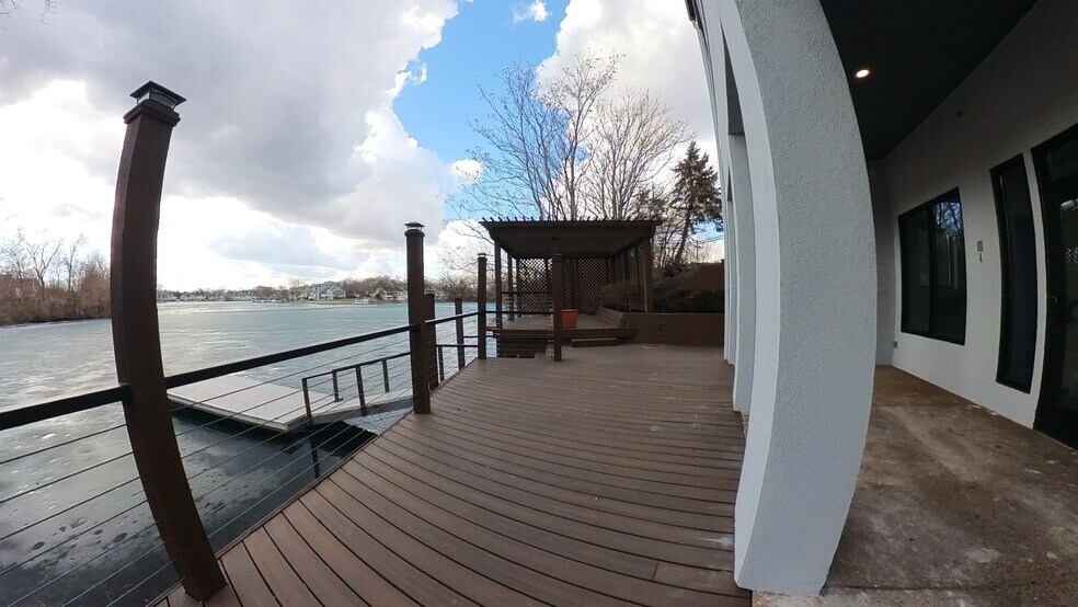 More Photos Of 3809 E 82nd St, Indianapolis Freestanding For Lease