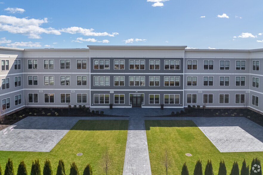 More Photos Of 33 Old Tavern Rd, Orange Apartments For Lease