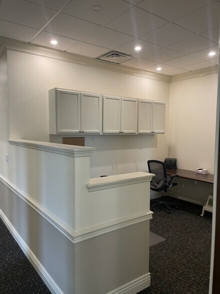 More Photos Of 6700 Keaton Corporate Pky, O'Fallon Office For Sale