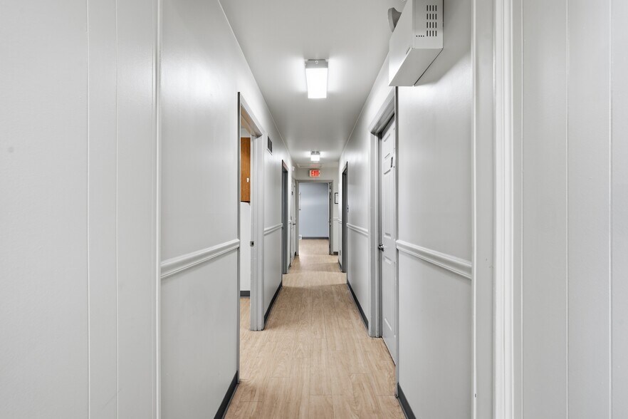 More Photos Of 222 Gibbsboro Rd, Clementon Office For Sale