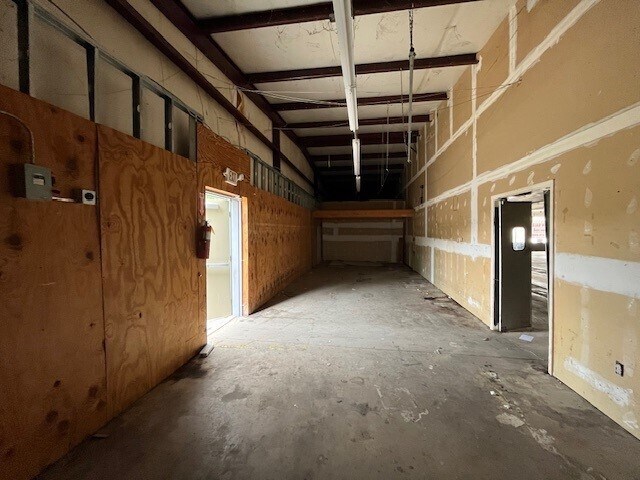 More Photos Of 13485 St Stephens Ave, Chatom Freestanding For Sale