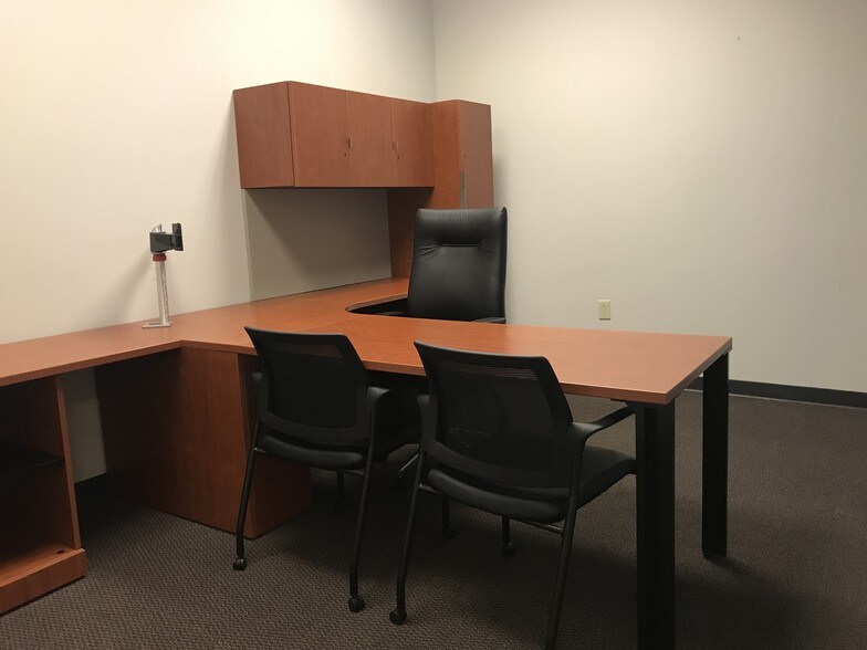 More Photos Of 6500 Technology Center Dr, Indianapolis Light Distribution For Lease