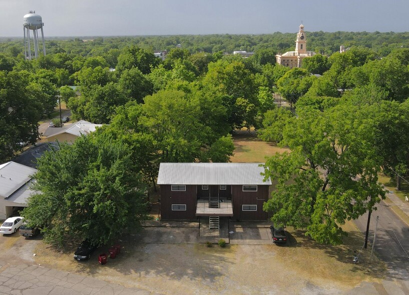 More Photos Of 104 W South St, Clarksville Apartments For Sale