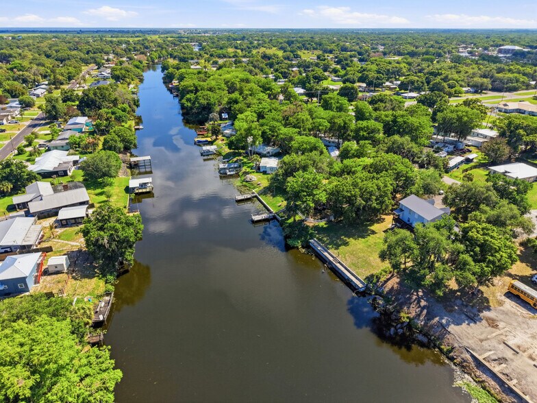 More Photos Of 207 SE 6th Ave, Okeechobee Multifamily For Sale