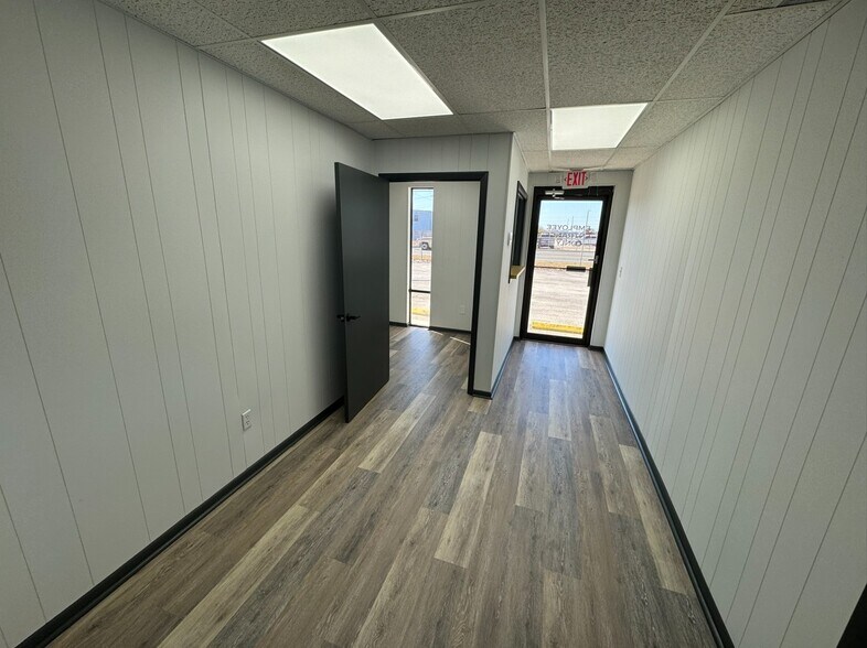 More Photos Of 220 Recker Hwy, Auburndale Warehouse For Lease