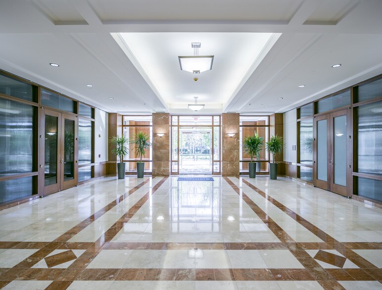 More Photos Of 13131 Dairy Ashford Rd, Sugar Land Office For Lease