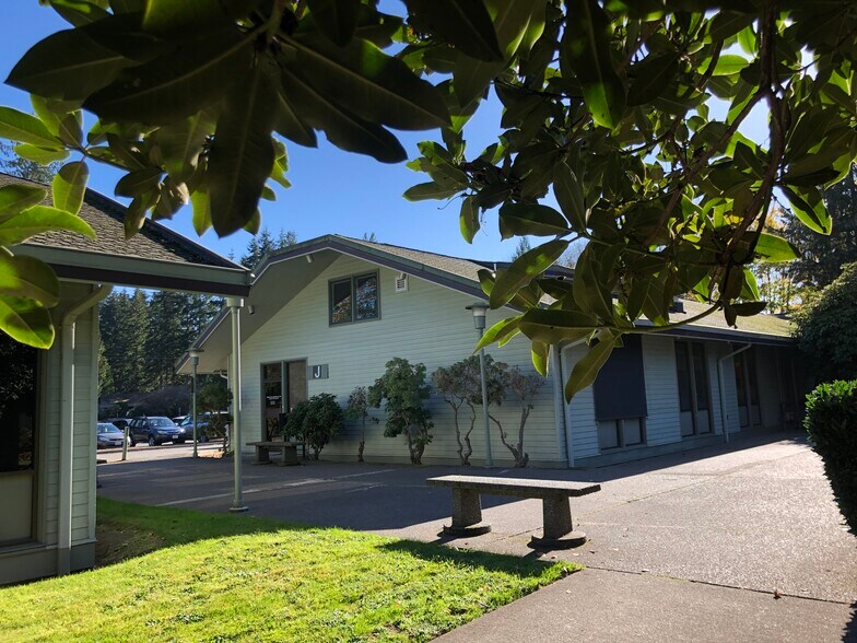 Primary Photo Of 3525 Ensign Rd NE, Olympia Medical For Lease