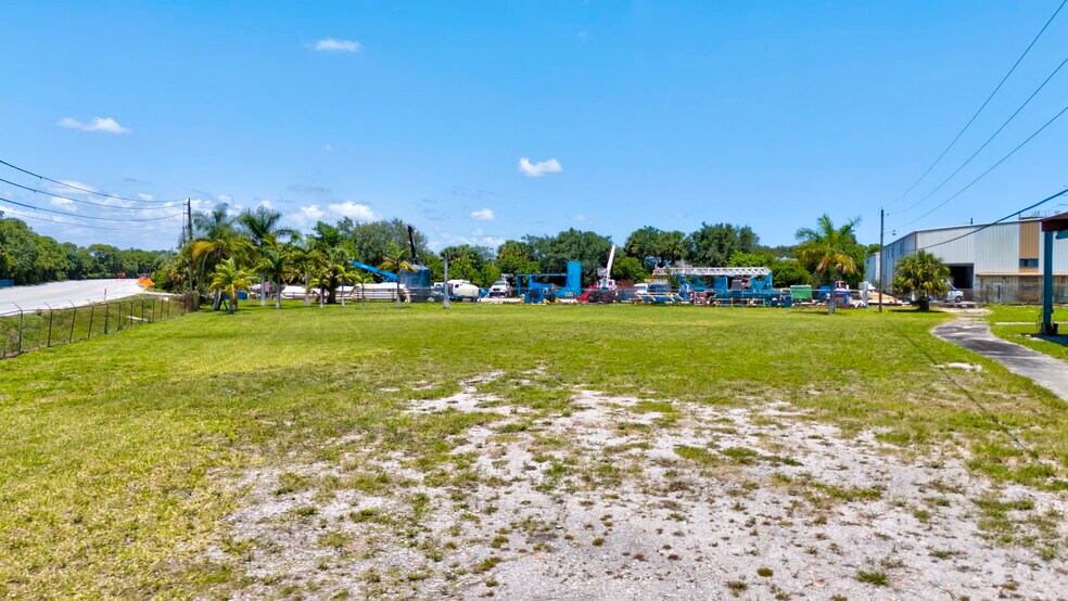 More Photos Of 7030 N Haverhill Rd, Riviera Beach Land For Lease